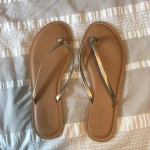 Size 8 Gold Old Navy thong Sandals